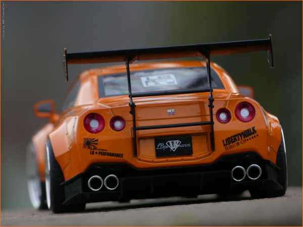 1:18 Nissan GTR35 2.0 LB Work - Orange - Echtalu-PVC-Felgen in OVP